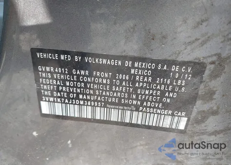 2013 Volkswagen Jetta 2.0L S z USA, uszkodzony, nr VIN 3VW1K7AJ3DM389957